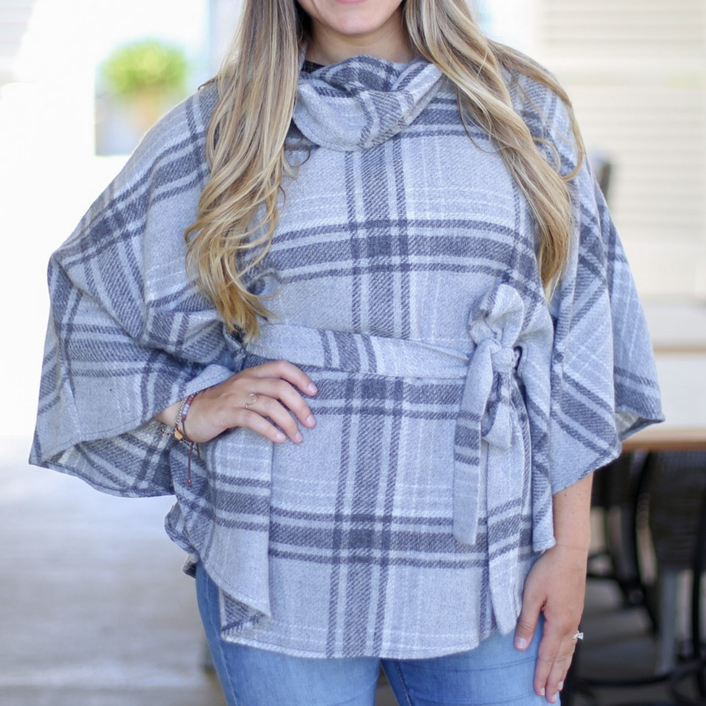 Perfecto Poncho in Gray