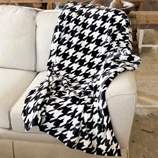 Classy and Sassy Houndstooth Throw